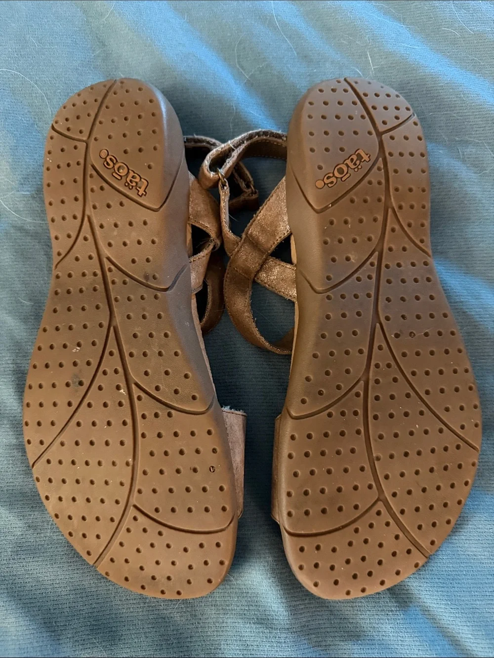 Taos Footwear Metallic Bronze Women's Buckle Strap Sandals